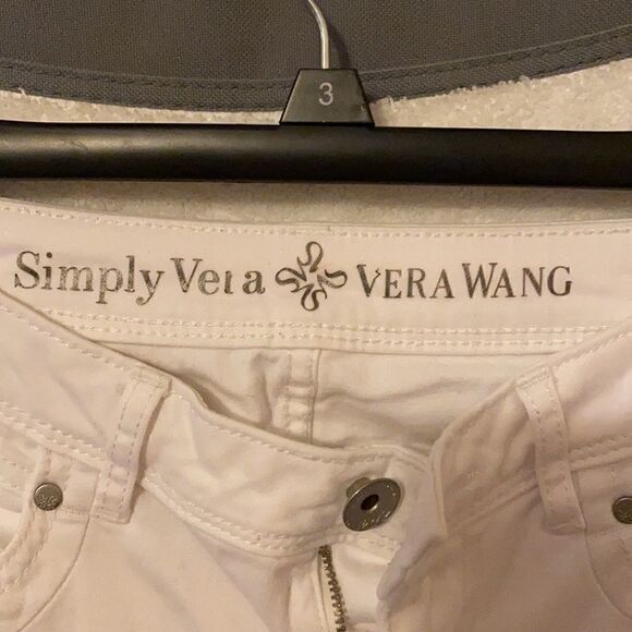 White skinny ankle jeans  - Picture 2 of 6